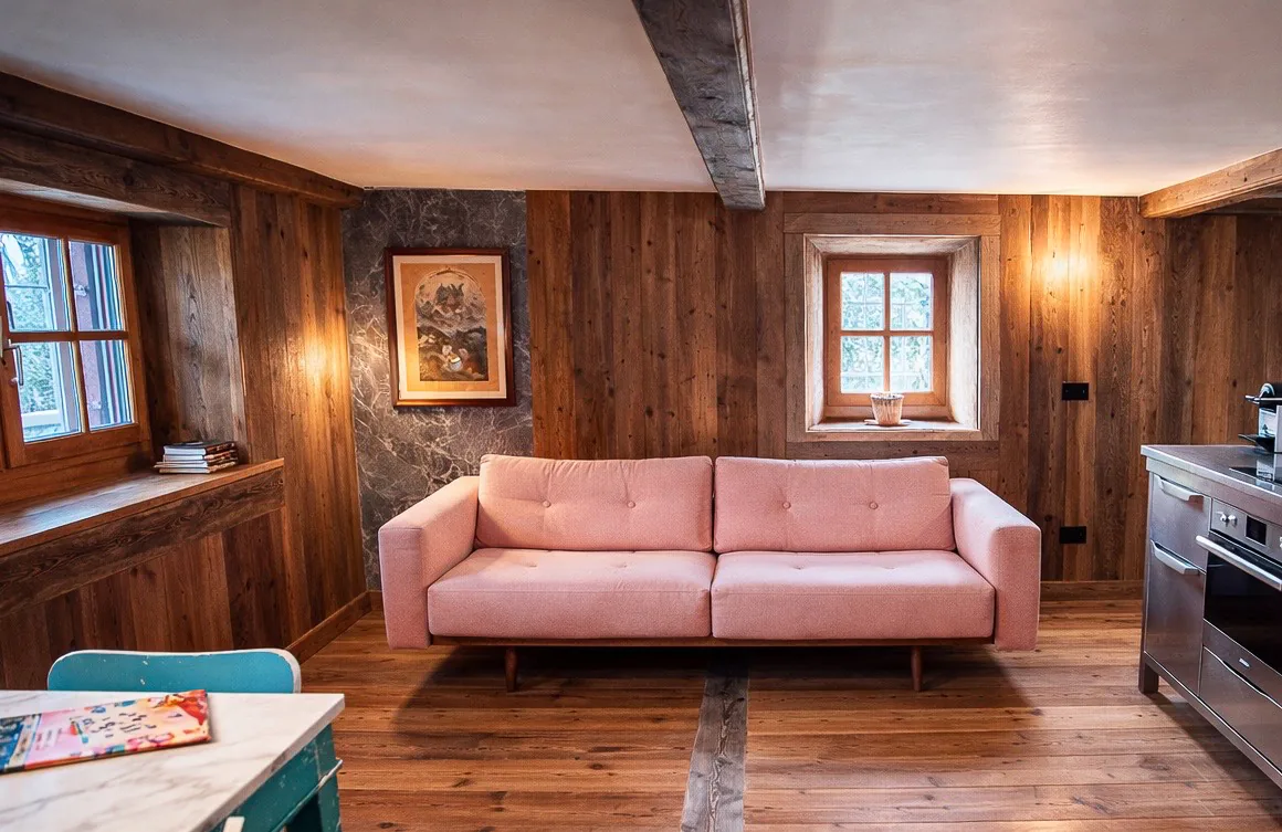 Casalpina living room